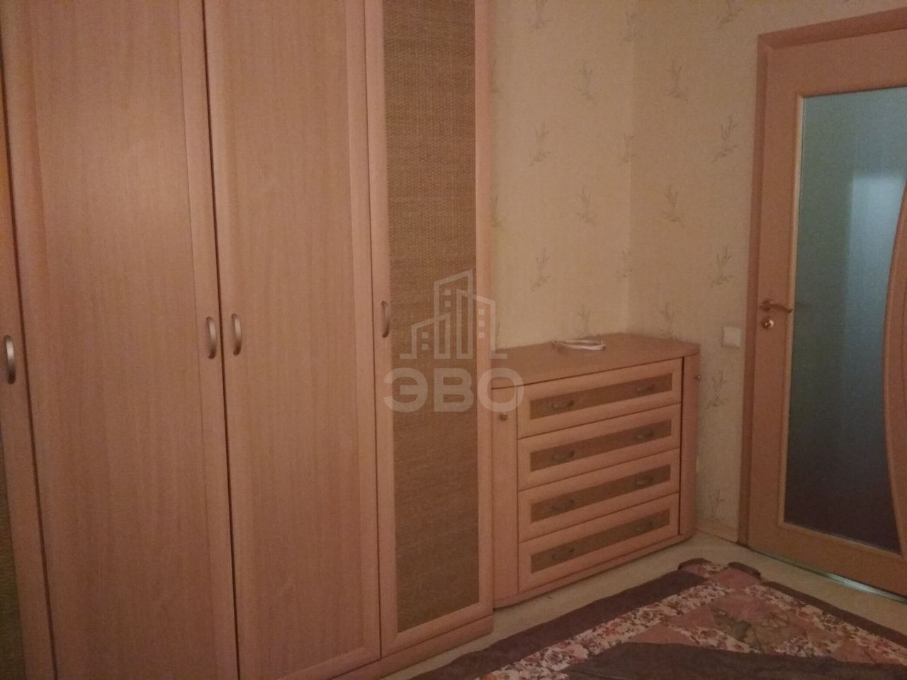 трехкомнатная квартира в Санкт-Петербурге по адресу: Олеко Дундича ул., 39, к 1