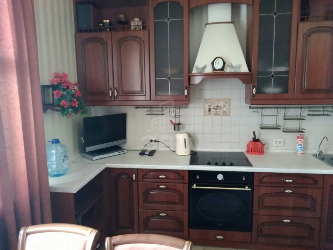 трехкомнатная квартира в Санкт-Петербурге по адресу: Олеко Дундича ул., 39, к 1