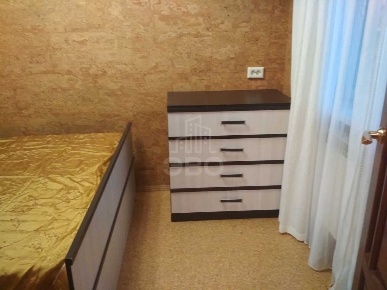 трехкомнатная квартира в Санкт-Петербурге по адресу: Олеко Дундича ул., 39, к 1