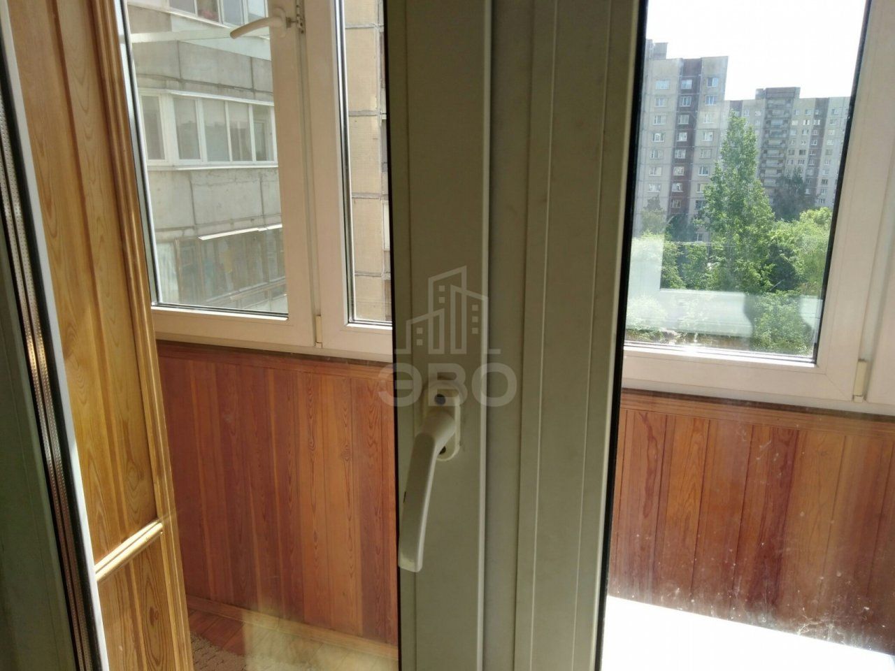 трехкомнатная квартира в Санкт-Петербурге по адресу: Олеко Дундича ул., 39, к 1