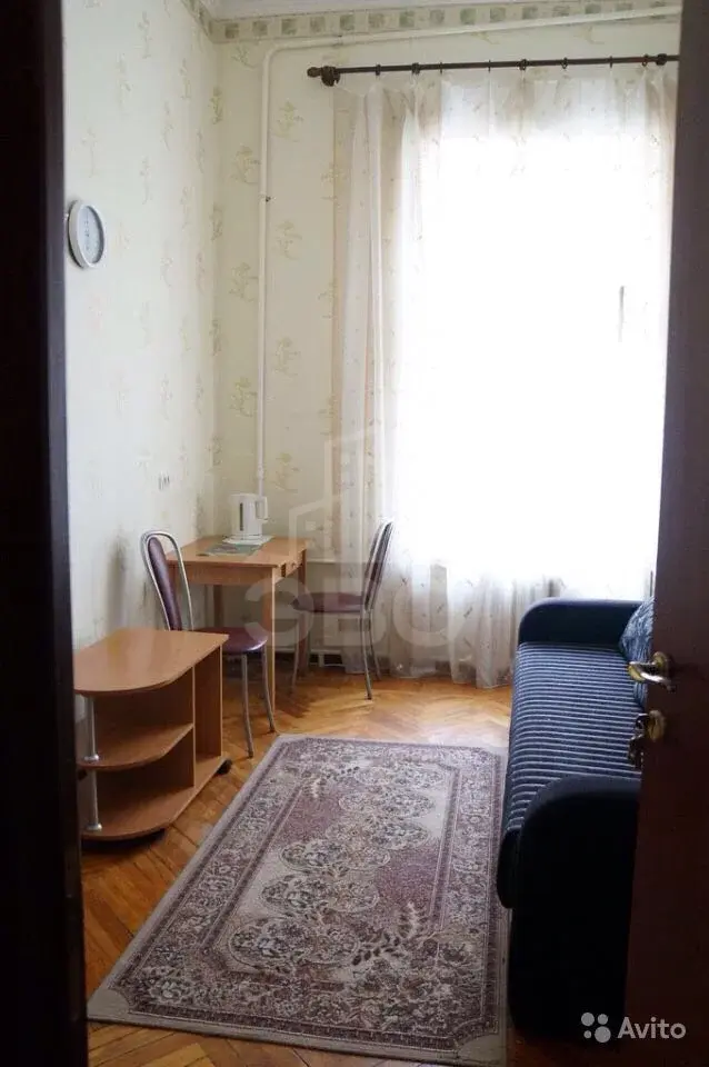 комната в Санкт-Петербурге по адресу: 1-я В.О. линия, 38