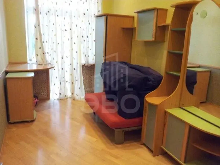 трехкомнатная квартира в Санкт-Петербурге по адресу: ул. Писарева д 10