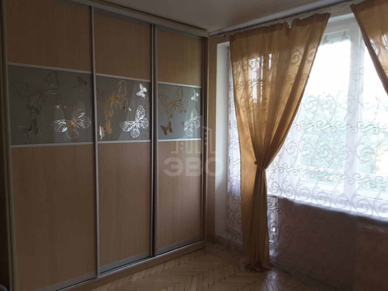 однокомнатная квартира в Санкт-Петербурге по адресу: Новоизмайловский проспект, 22, к 1