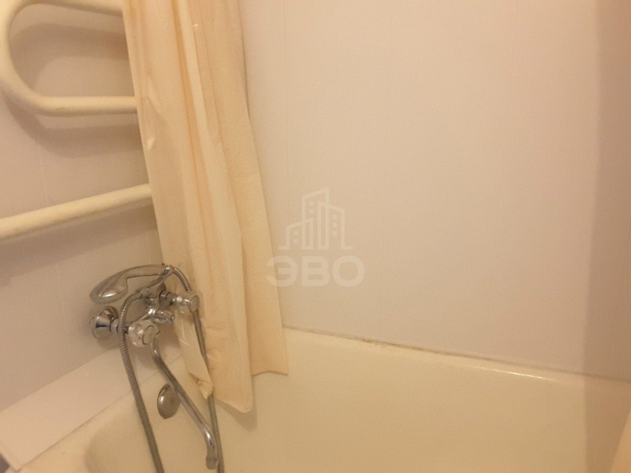 однокомнатная квартира в Санкт-Петербурге по адресу: Новоизмайловский проспект, 22, к 1