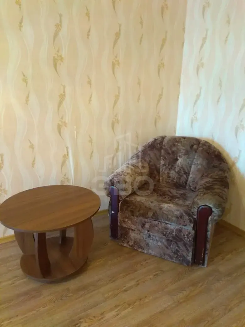 трехкомнатная квартира в Санкт-Петербурге по адресу: Михаила Дудина ул., 23, к 1