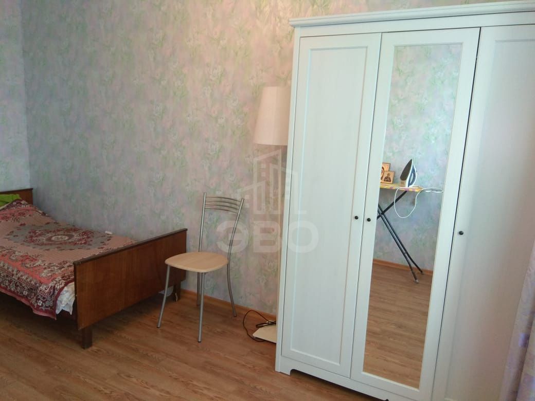 трехкомнатная квартира в Санкт-Петербурге по адресу: Михаила Дудина ул., 23, к 1