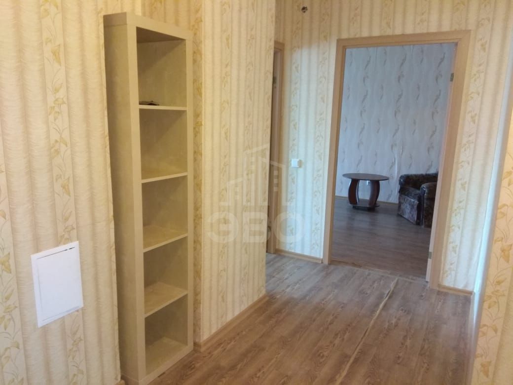 трехкомнатная квартира в Санкт-Петербурге по адресу: Михаила Дудина ул., 23, к 1