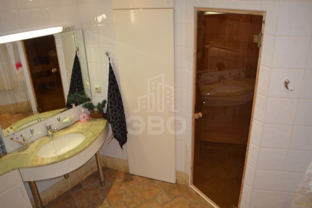 трехкомнатная квартира в Санкт-Петербурге по адресу: Миллионная ул., 11