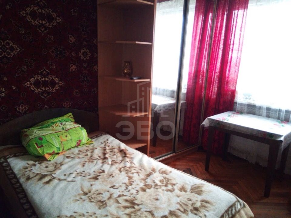 комната в Санкт-Петербурге по адресу: Подвойского ул., 10