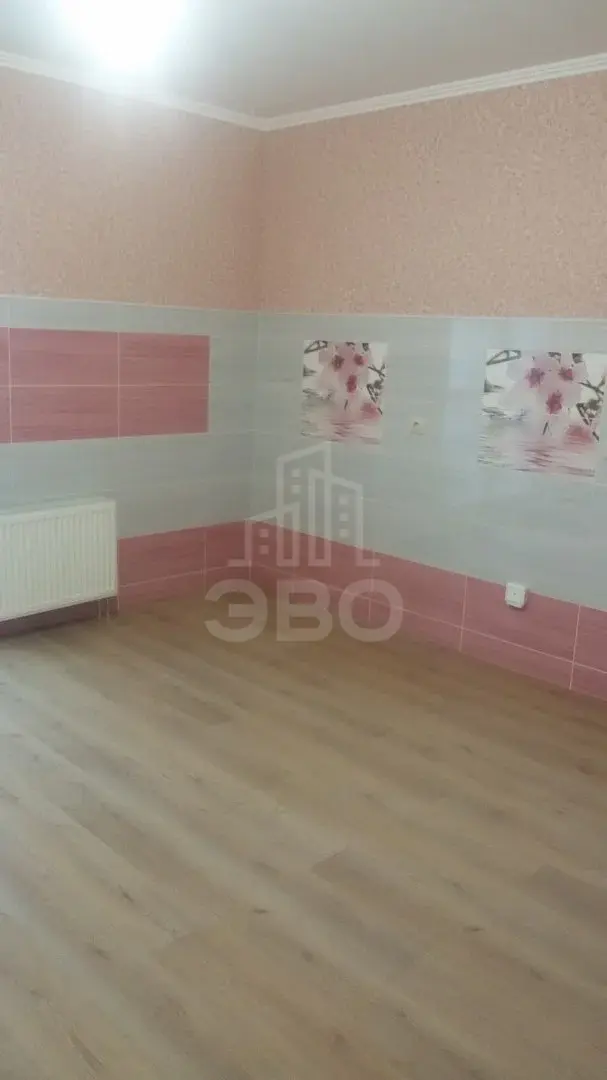 трехкомнатная квартира в Санкт-Петербурге по адресу: ул.Кременчугская д 9 к 1
