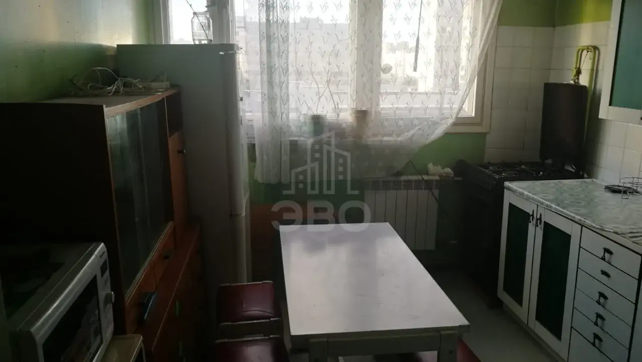 трехкомнатная квартира в Санкт-Петербурге по адресу: Рихарда Зорге ул., 15