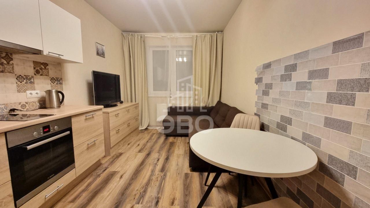 однокомнатная квартира в Санкт-Петербурге по адресу: Оборонная ул., 37, к 1