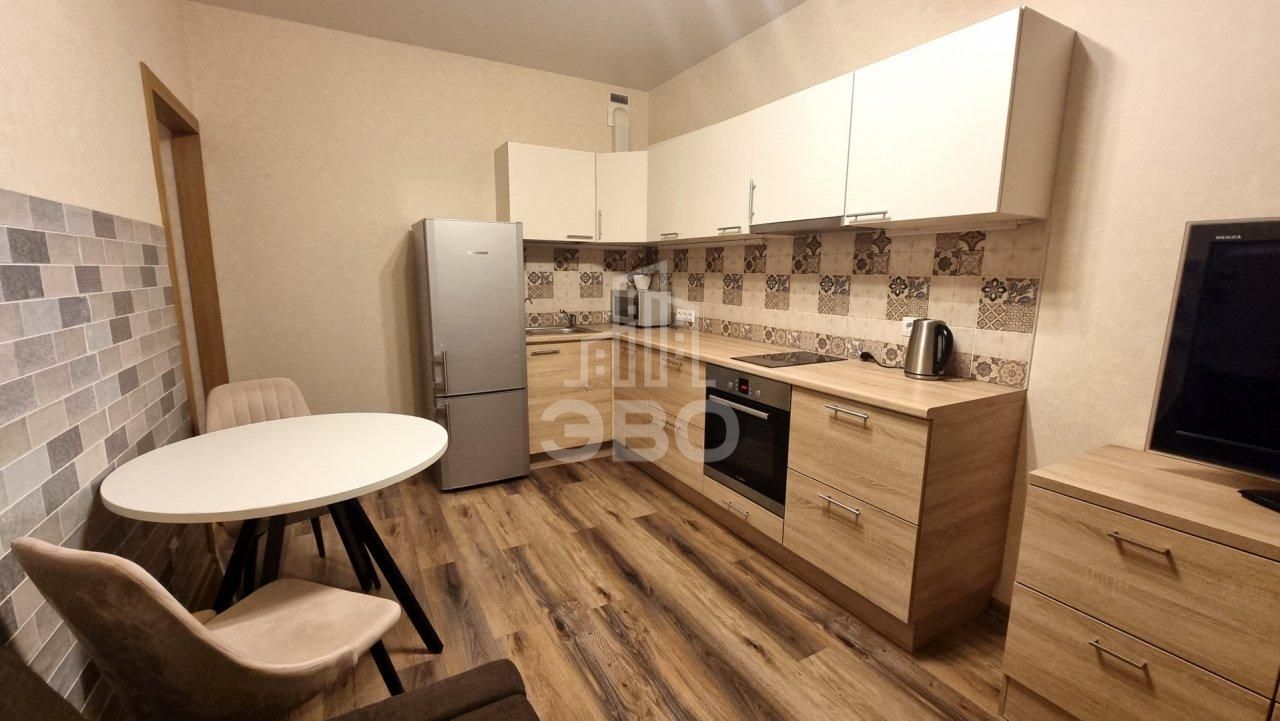 однокомнатная квартира в Санкт-Петербурге по адресу: Оборонная ул., 37, к 1