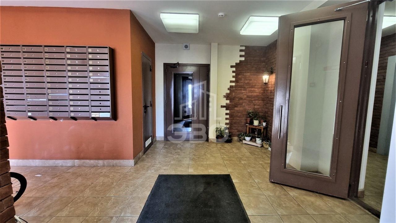 однокомнатная квартира в Санкт-Петербурге по адресу: Оборонная ул., 37, к 1