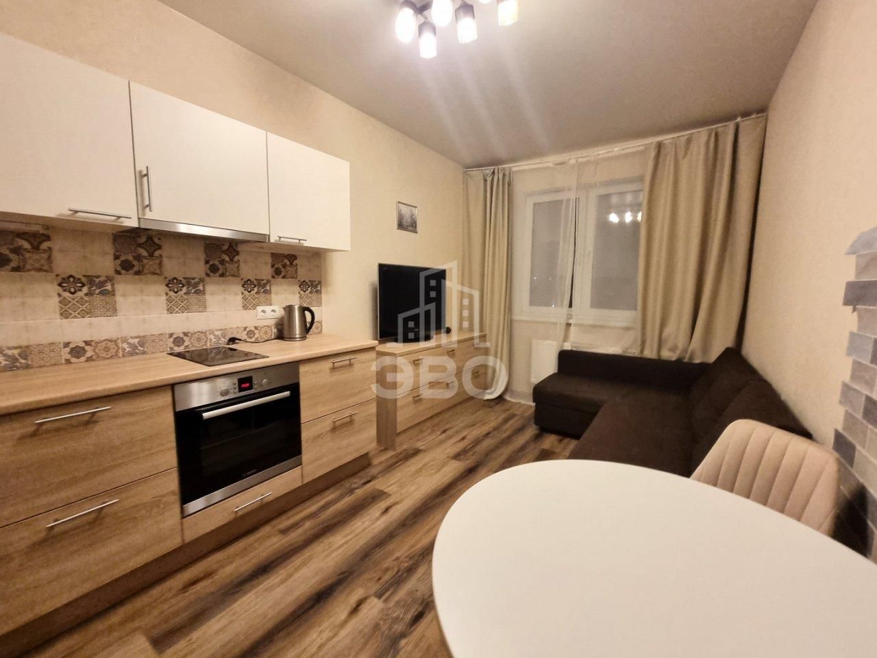 однокомнатная квартира в Санкт-Петербурге по адресу: Оборонная ул., 37, к 1