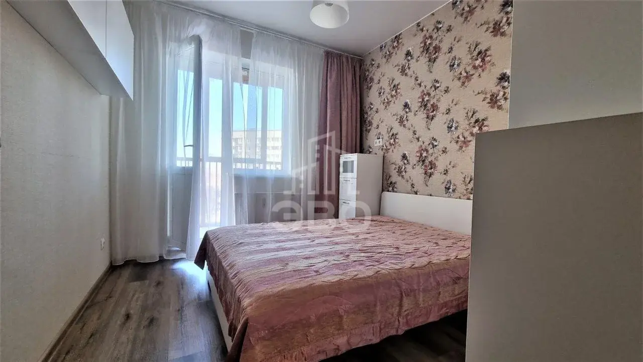 однокомнатная квартира в Санкт-Петербурге по адресу: Оборонная ул., 37, к 1