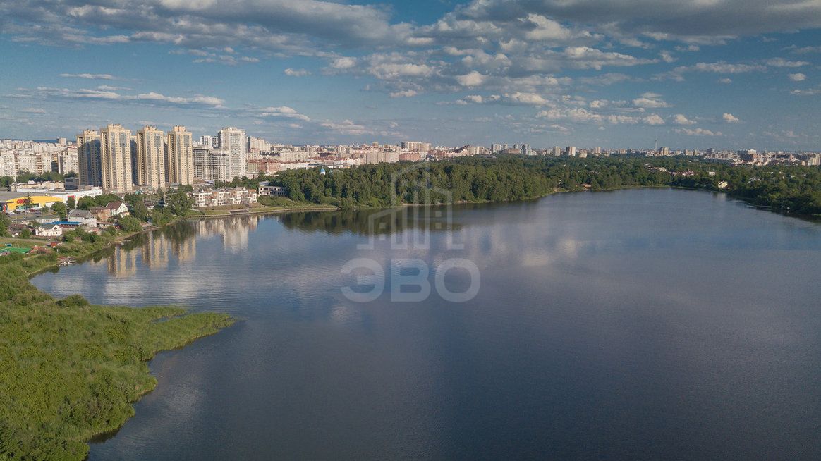 многокомнатная квартира в Санкт-Петербурге по адресу: Береговая (Шувалово) ул., 18, к 3