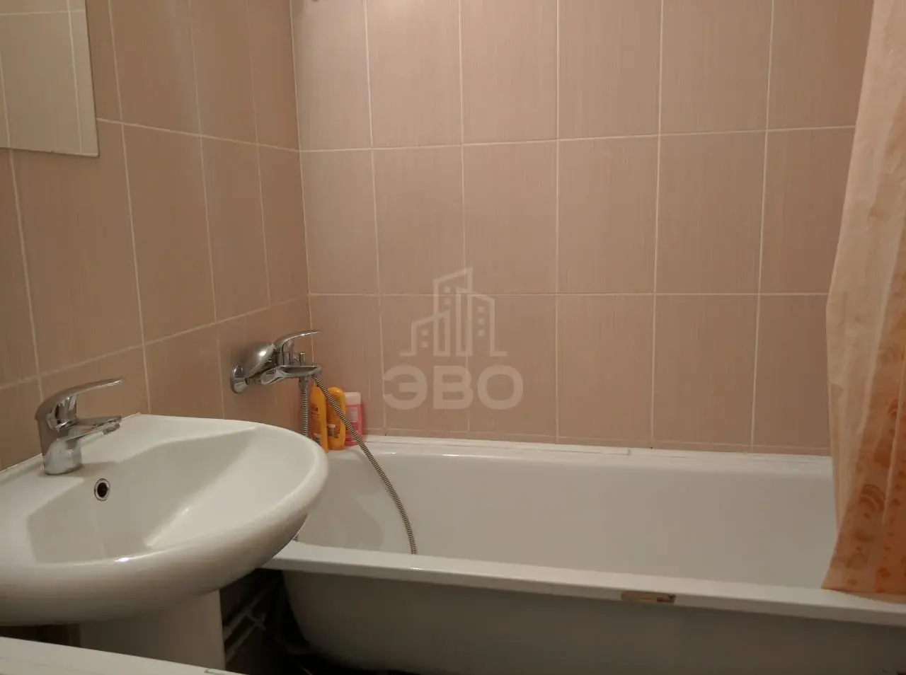 однокомнатная квартира в Санкт-Петербурге по адресу: Коллонтай ул., 4, к 1