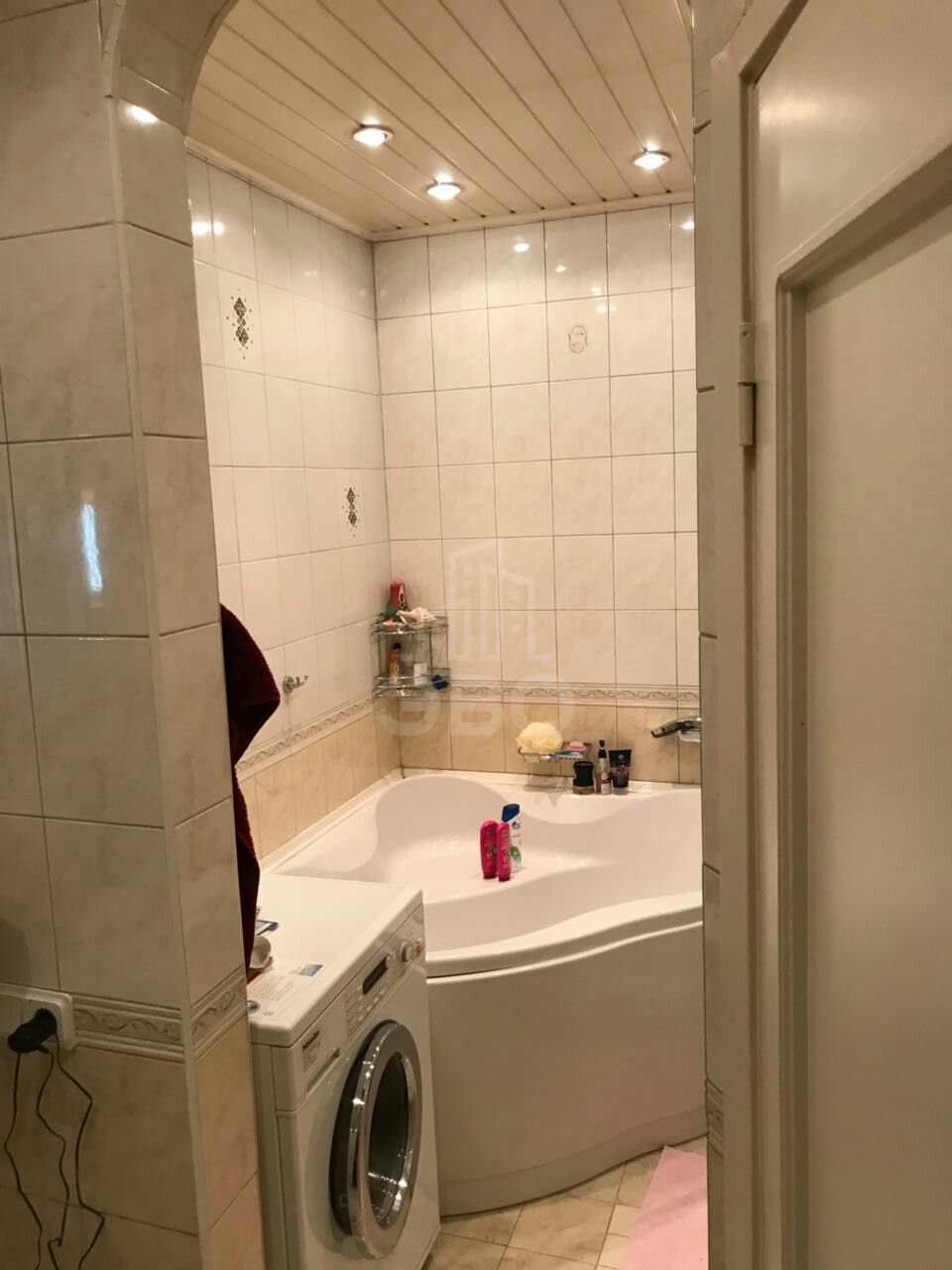 трехкомнатная квартира в Санкт-Петербурге по адресу: Грибоедова канала наб., 85