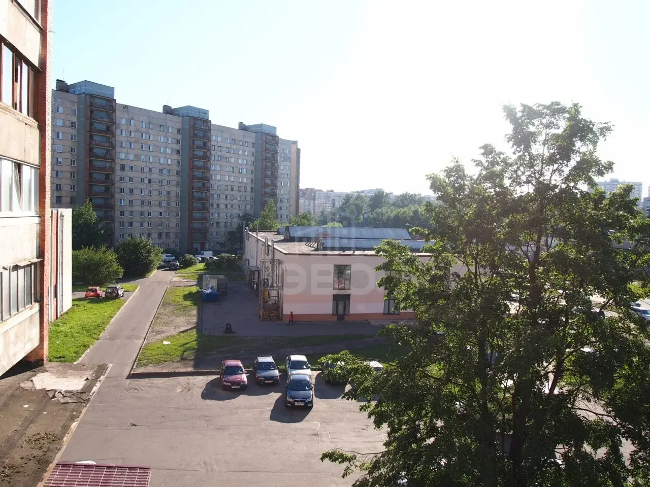 комната в Санкт-Петербурге по адресу: Ударников пр-кт., 49, к 1