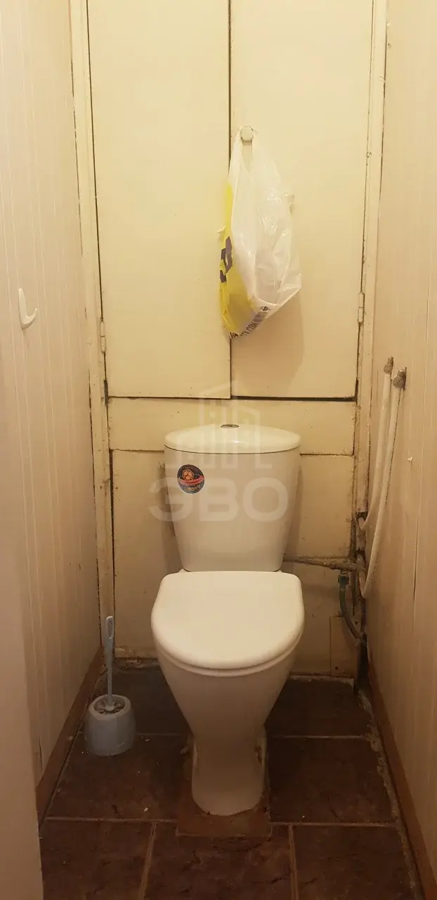 трехкомнатная квартира в Санкт-Петербурге по адресу: КИМа пр-кт., 4