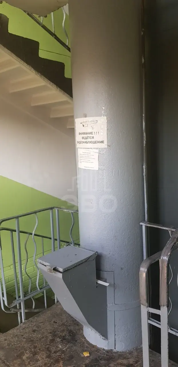 трехкомнатная квартира в Санкт-Петербурге по адресу: КИМа пр-кт., 4