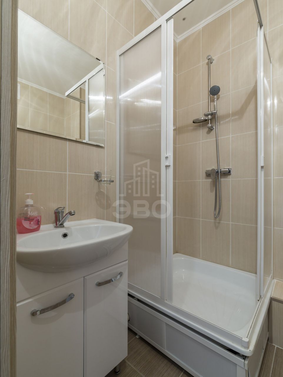 однокомнатная квартира в Санкт-Петербурге по адресу: Адмирала Черокова ул., 18, к 1