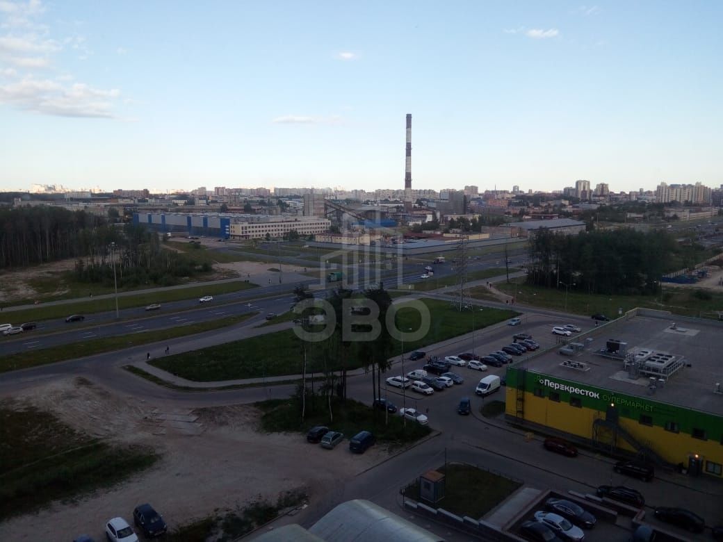 однокомнатная квартира в Санкт-Петербурге по адресу: Шуваловский пр-кт., 37, к 1