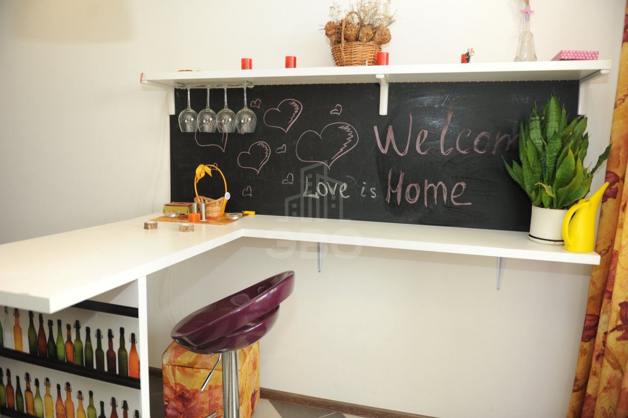 однокомнатная квартира в Санкт-Петербурге по адресу: Шуваловский пр-кт., 37, к 1