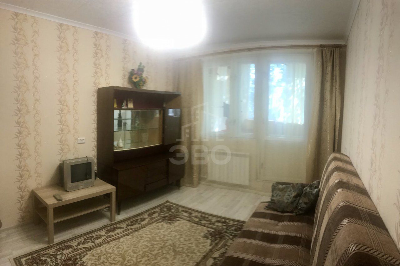 двухкомнатная квартира в Санкт-Петербурге по адресу: Купчинская ул., 30, к 1