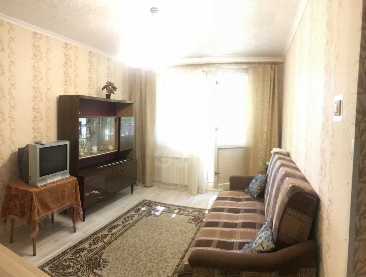 двухкомнатная квартира в Санкт-Петербурге по адресу: Купчинская ул., 30, к 1