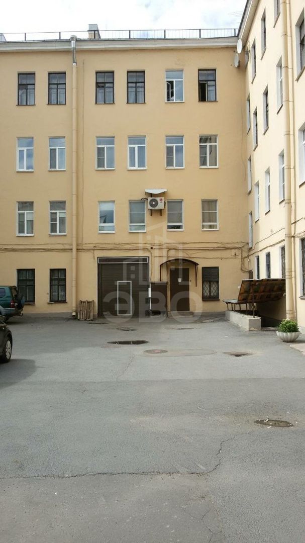 комната в Санкт-Петербурге по адресу: Большеохтинский пр-кт., 23