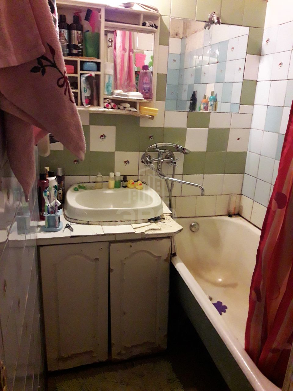 комната в Санкт-Петербурге по адресу: Культуры пр-кт., 15, к 1