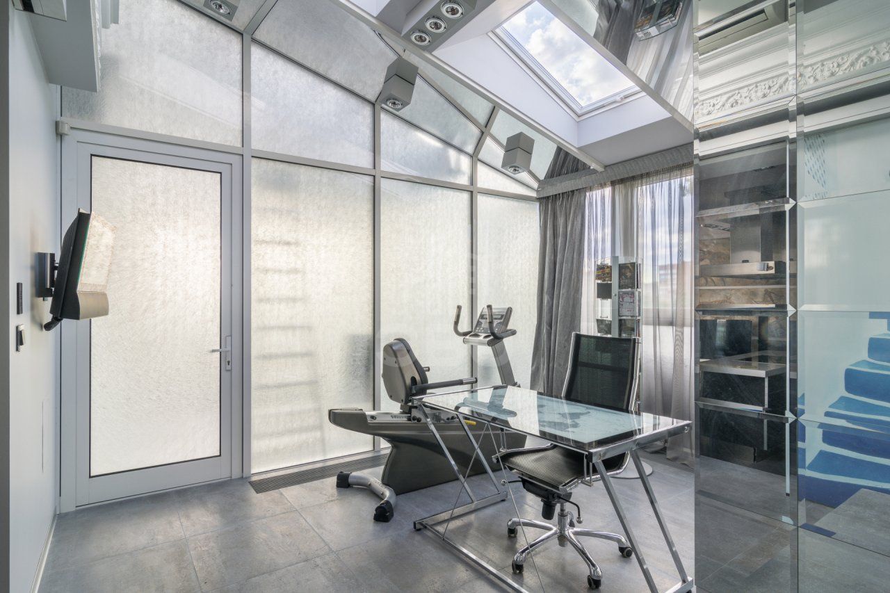 четырехкомнатная квартира в Санкт-Петербурге по адресу: Приморский проспект, 59