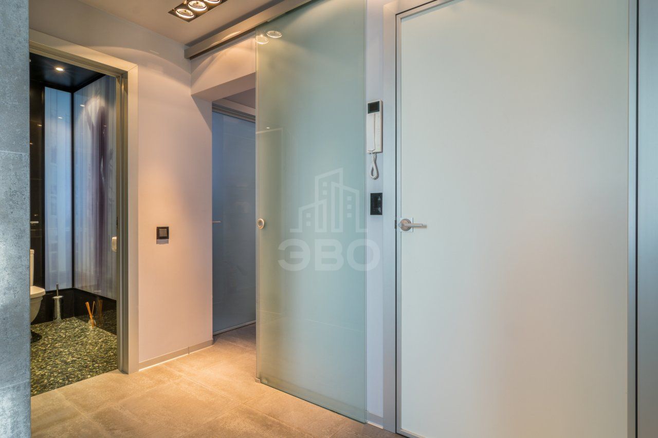 четырехкомнатная квартира в Санкт-Петербурге по адресу: Приморский проспект, 59