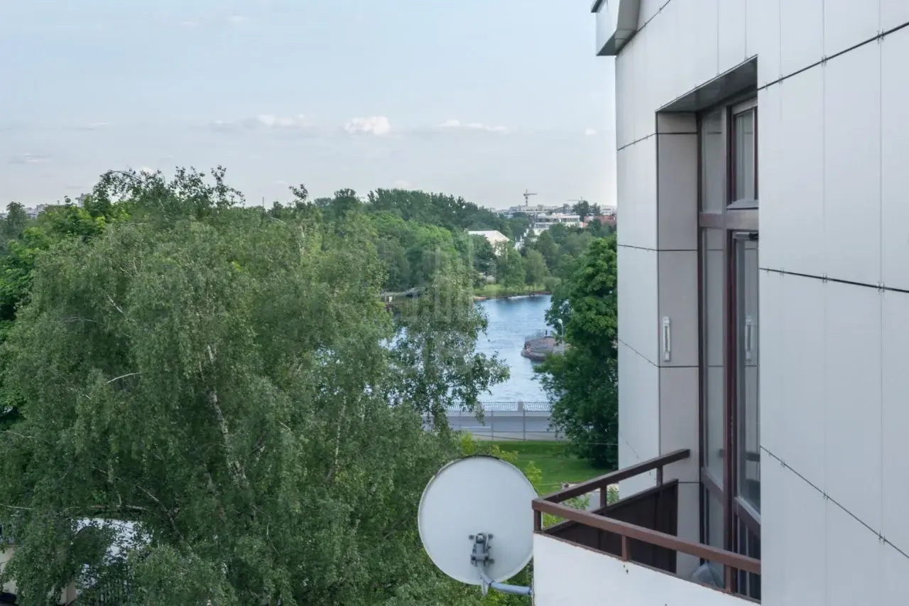 четырехкомнатная квартира в Санкт-Петербурге по адресу: Приморский проспект, 59