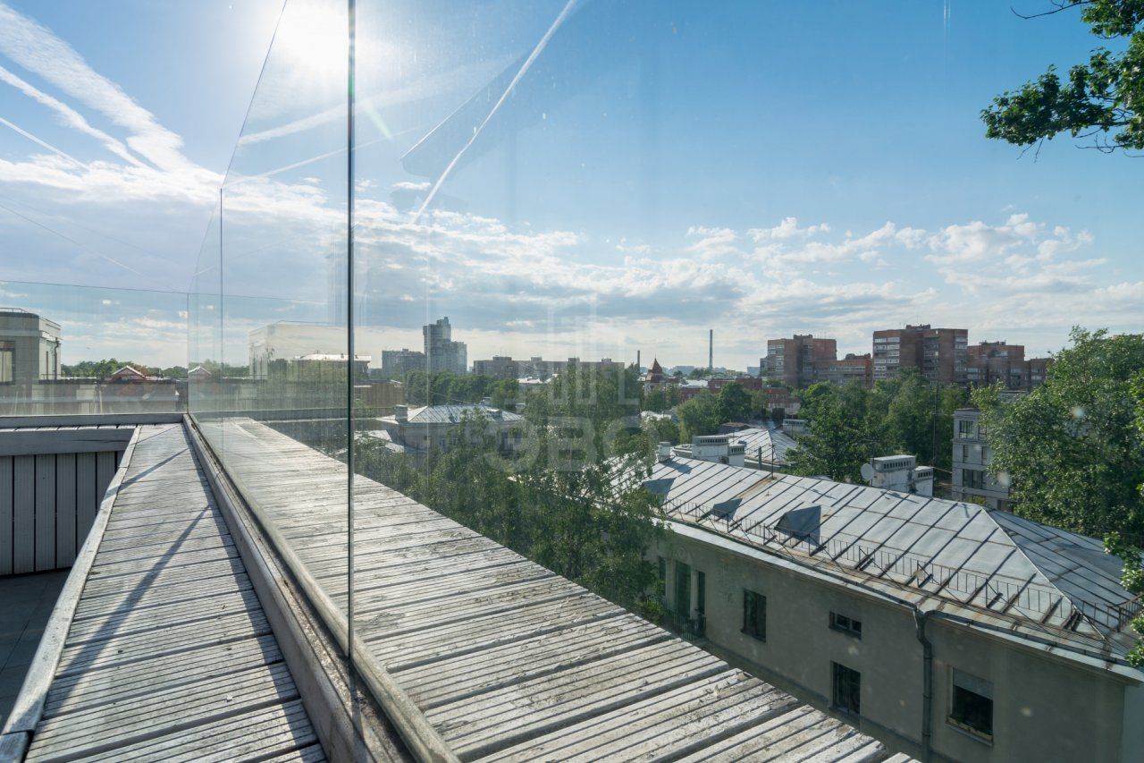 четырехкомнатная квартира в Санкт-Петербурге по адресу: Приморский проспект, 59