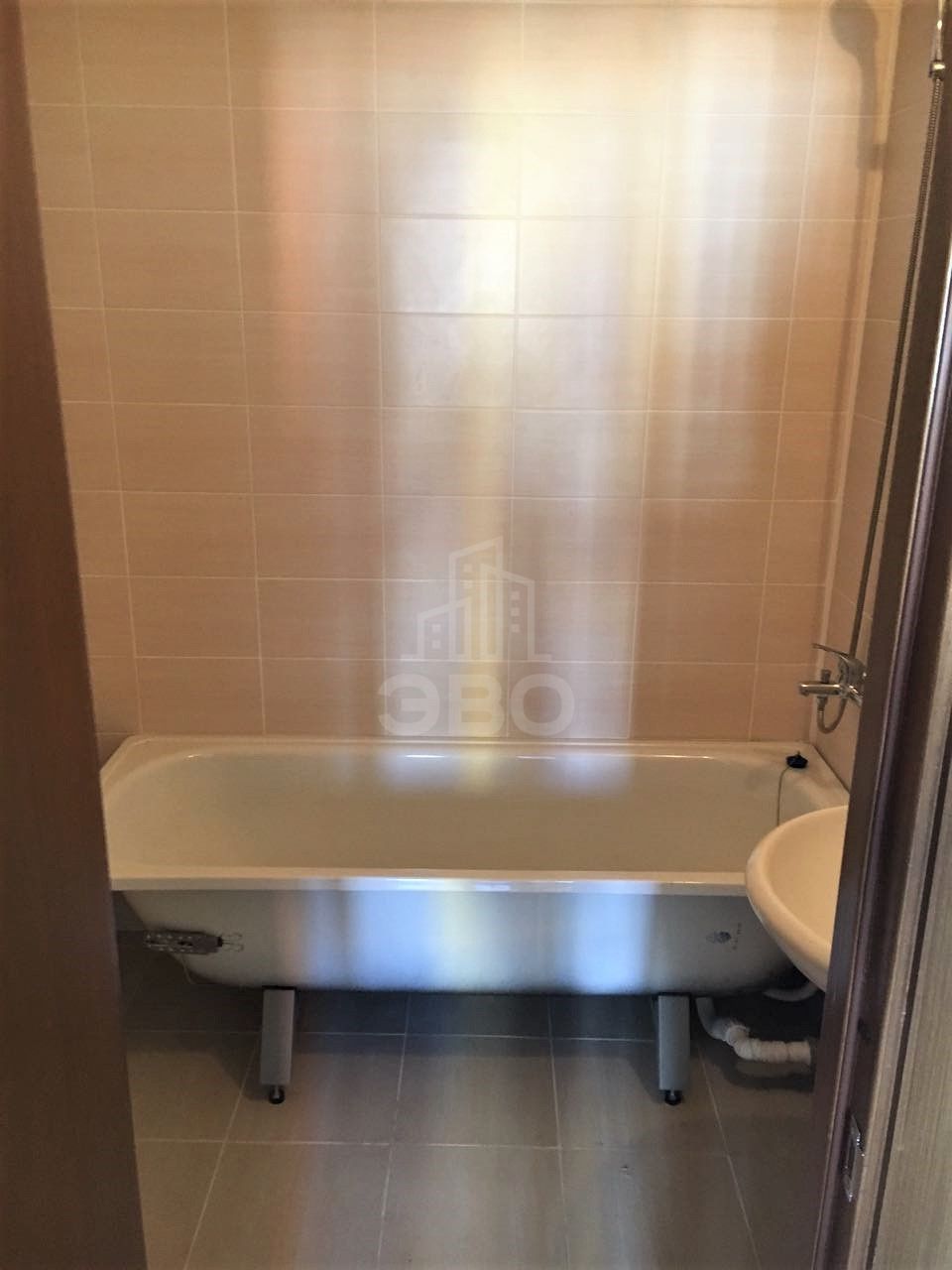 двухкомнатная квартира в Санкт-Петербурге по адресу: Парашютная ул., 61, к 1