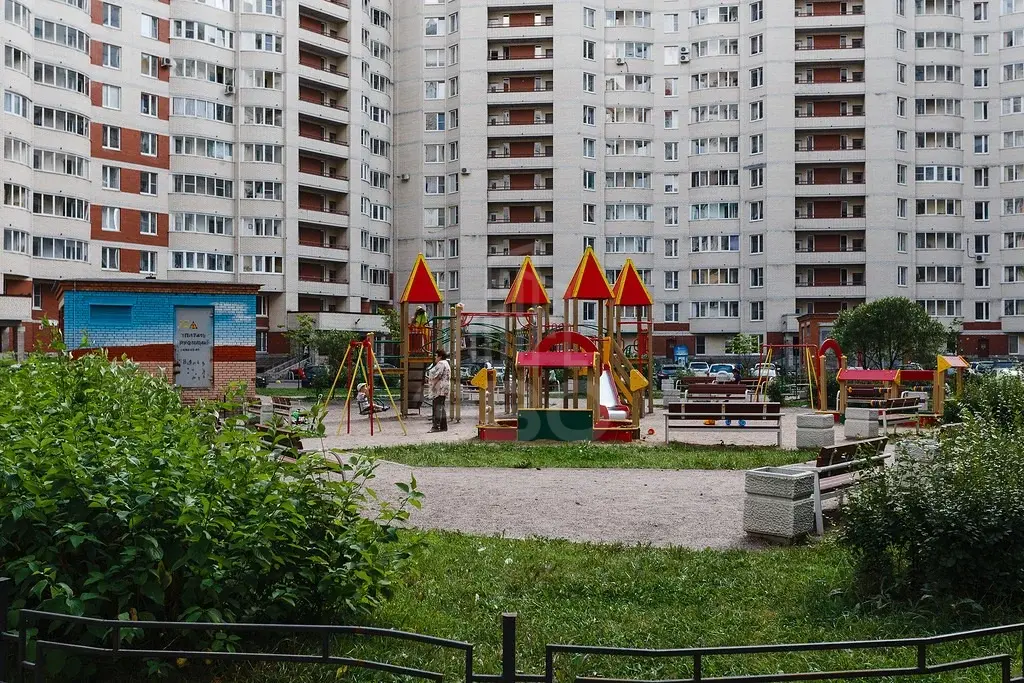 двухкомнатная квартира в Санкт-Петербурге по адресу: Ворошилова ул., 27, к 1