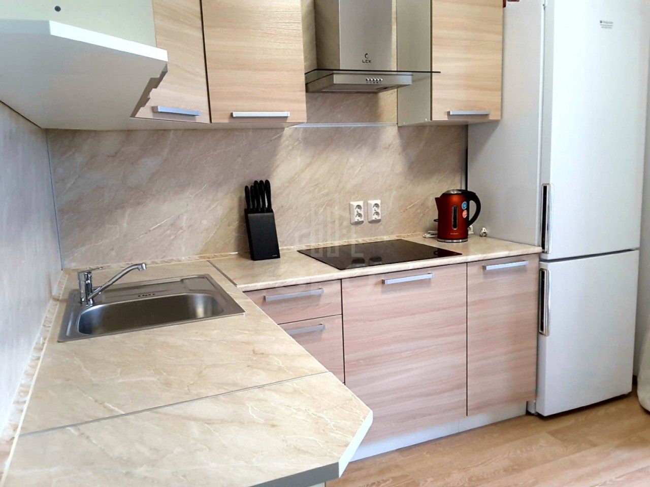 однокомнатная квартира в Санкт-Петербурге по адресу: Парашютная ул., 65, к 1