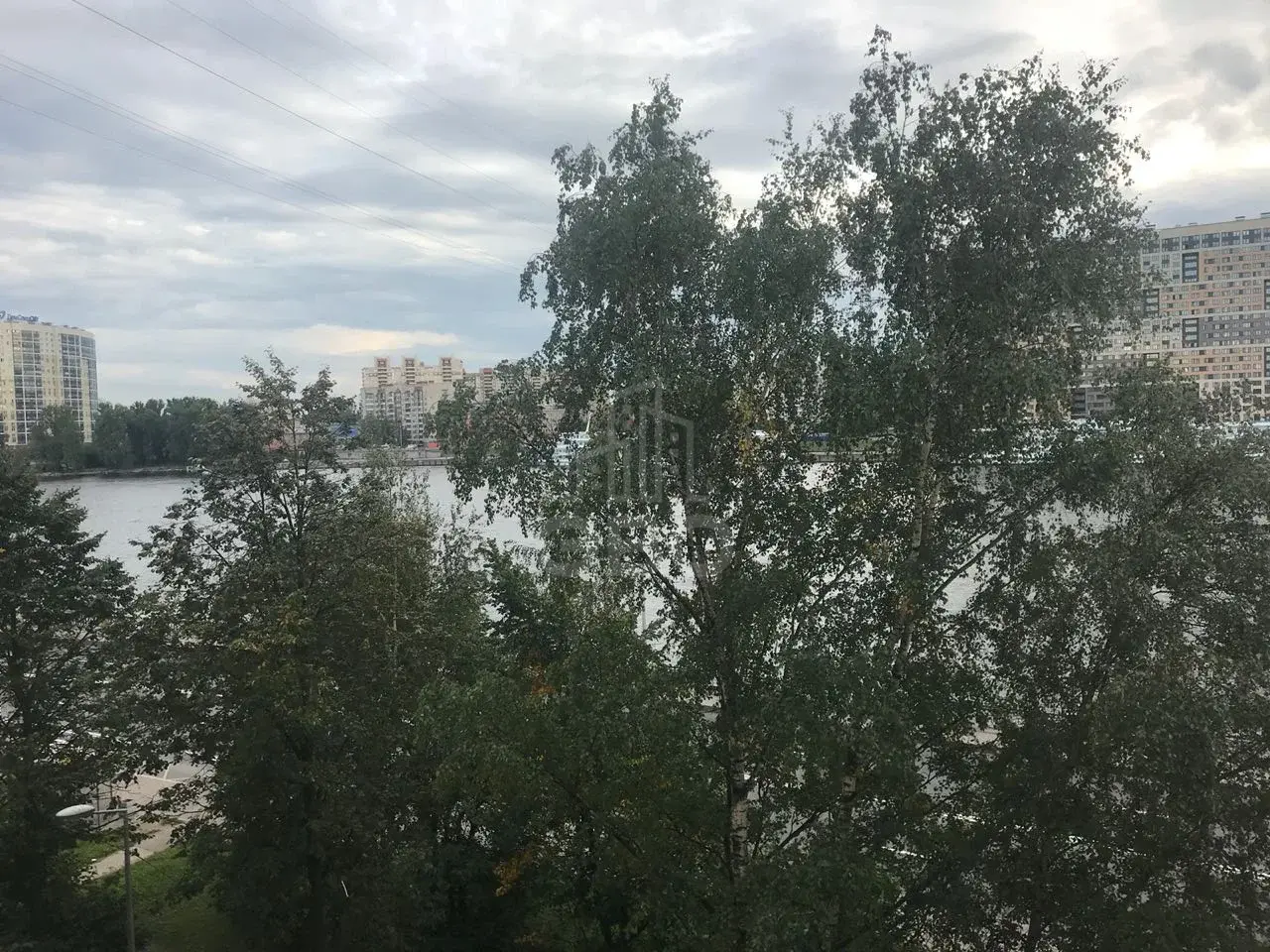 однокомнатная квартира в Санкт-Петербурге по адресу: Октябрьская наб., 78, к 1