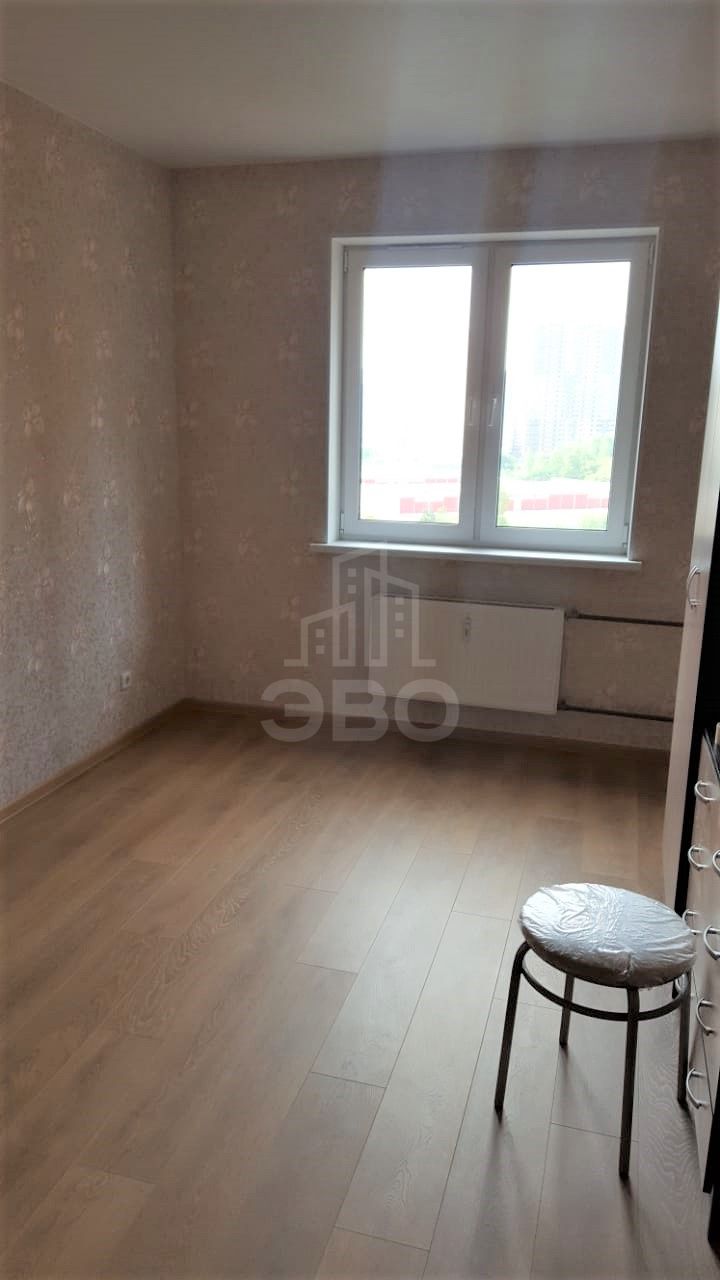 однокомнатная квартира в Санкт-Петербурге по адресу: Оборонная ул., 37