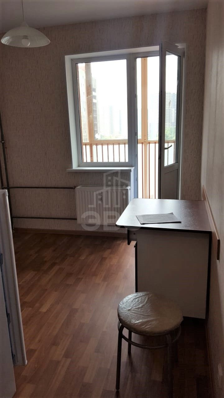 однокомнатная квартира в Санкт-Петербурге по адресу: Оборонная ул., 37