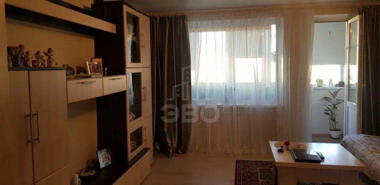 трехкомнатная квартира в Санкт-Петербурге по адресу: Турку ул., 27