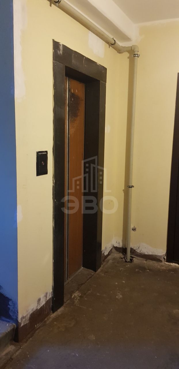 трехкомнатная квартира в Санкт-Петербурге по адресу: Турку ул., 27