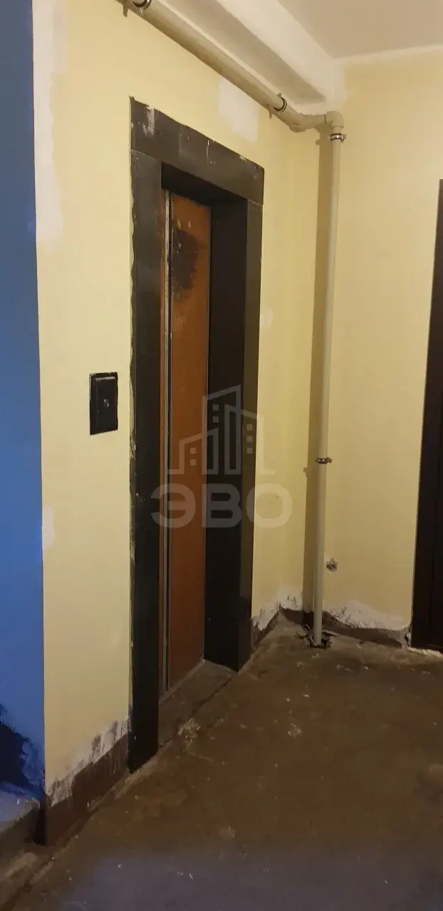 трехкомнатная квартира в Санкт-Петербурге по адресу: Турку ул., 27