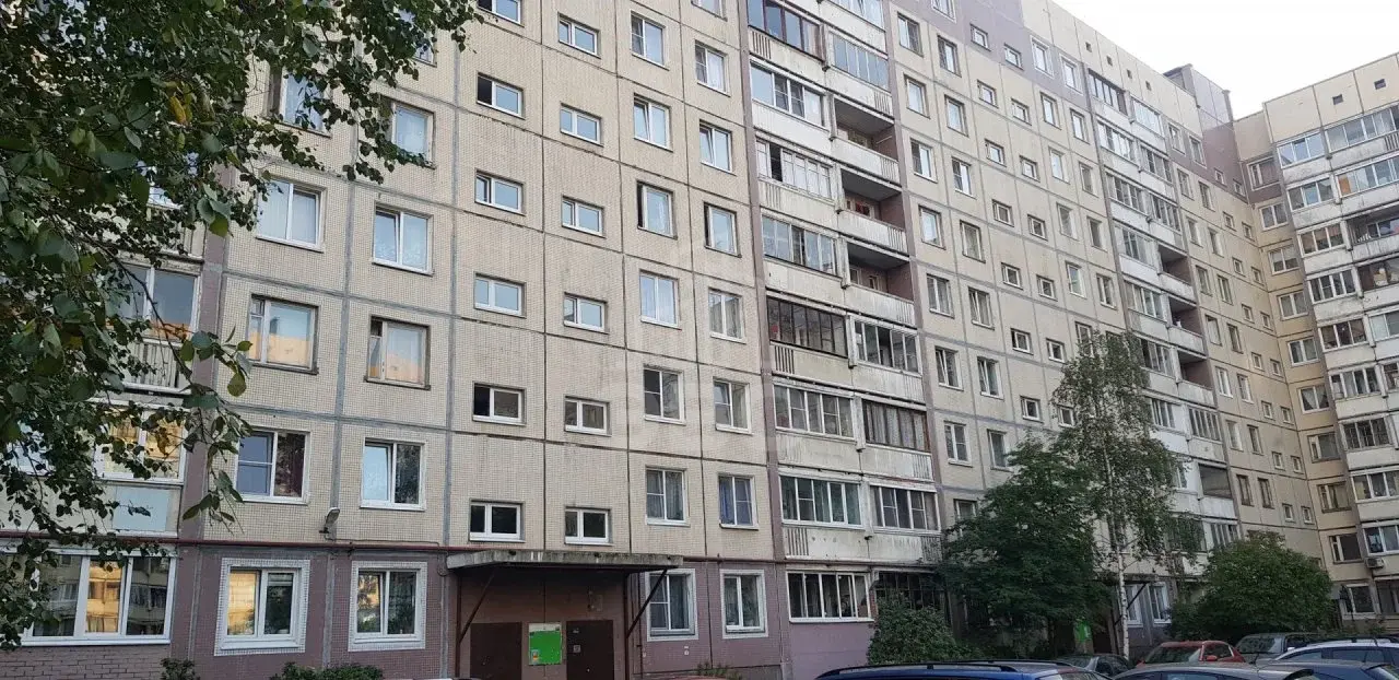 трехкомнатная квартира в Санкт-Петербурге по адресу: Турку ул., 27