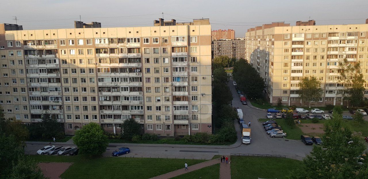 трехкомнатная квартира в Санкт-Петербурге по адресу: Турку ул., 27