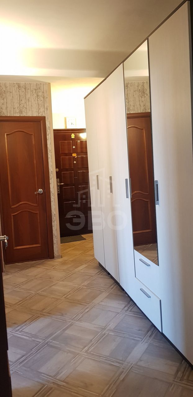 трехкомнатная квартира в Санкт-Петербурге по адресу: Турку ул., 27