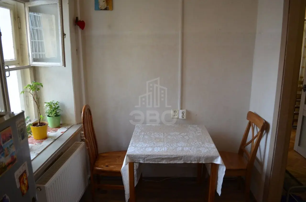 однокомнатная квартира в Санкт-Петербурге по адресу: Восстания ул., 17